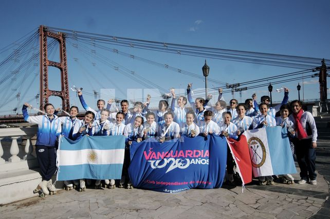 Viaje. Son 24 las patinadoras y una instructora las que representarán a la provincia de Santa Fe.