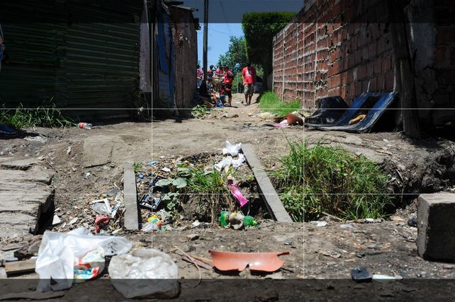 Milton Javier Valdez tenía 16 años. El lunes por la noche fue acribillado a balazos a 30 metros de donde vivía en la Vía Honda.&nbsp;