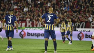 Sández es duda para jugar ante Vélez, mientras que Quintana no fue citado por Russo.¿Se lesionó?