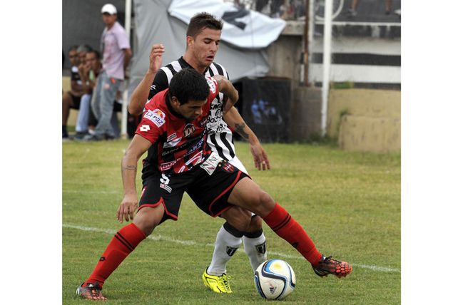 El Rojinegro perdió la brújula en Mendoza