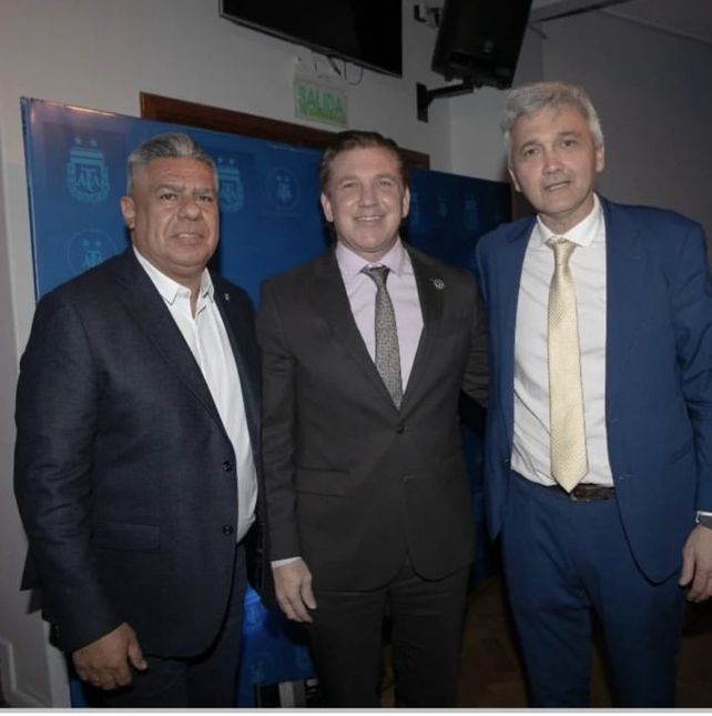 Central forjó de la mano de Carloni lazos directo con el presidente de la AFA, Claudio Tapia, y con el presidente de Conmebol, Alejandro Domínguez.