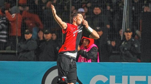 Garcés llegó a 100 partidos con Colón Garcés llegó a 100 partidos con Colón