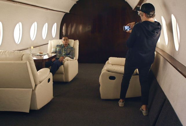 Trucos, mentiras y videos: un documental revela cómo se fabrica un influencer