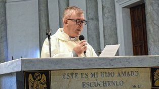 El padre Fabián Minigutti asumió como párroco de la Catedral de Paraná