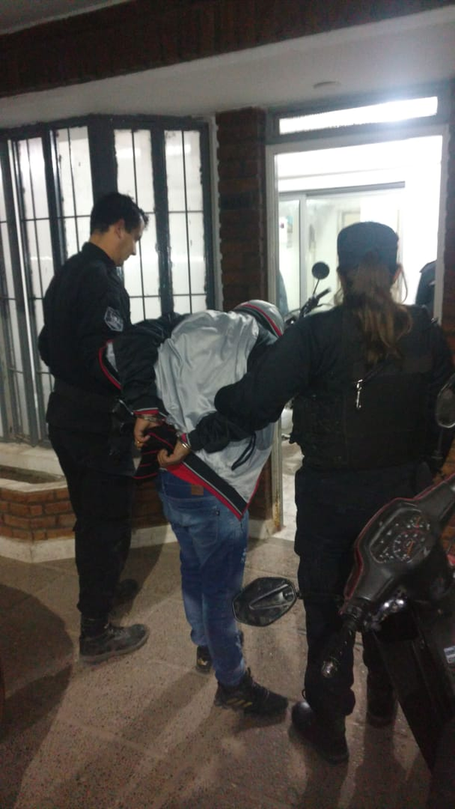 Frustraron el robo a un taller mecánico y atraparon a cinco jóvenes