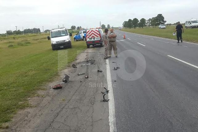 Un muerto por el choque de dos camiones en la autopista Santa Fe-Rosario