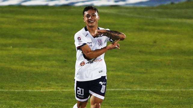 Unión, a la carga por el delantero Cristián Zavala