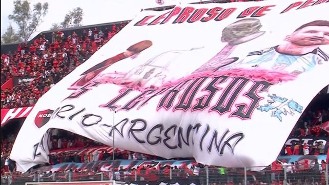 La bandera de Lionel Messi en el Coloso del Parque