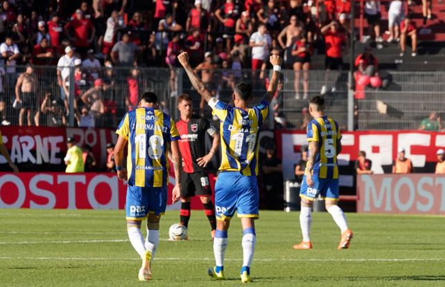 Central se acostumbró a ganar en los clásicos. Tiene el paraguas protector de seis triunfos seguidos.
