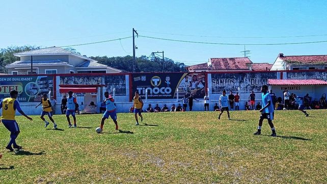 Unión llevó adelante en Río de Janeiro pruebas para jugadores juveniles.