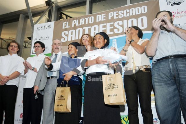 El Surubí Grillado con salteado de vegetales y salsa de soja es el menú oficial de Santa Fe