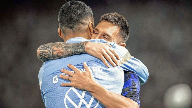 Luis Suárez habló sobre el futuro de Lionel Messi con la Selección Argentina.