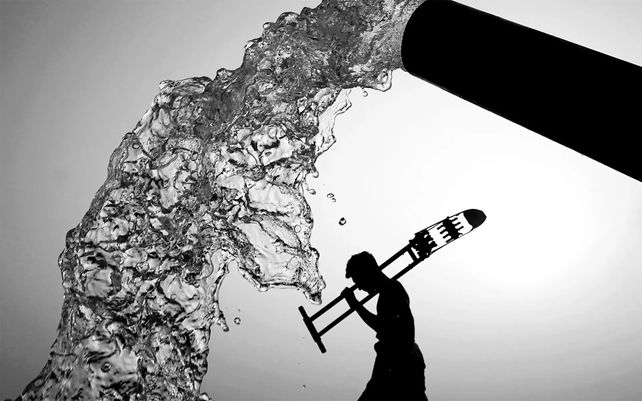 El fotógrafo Kazi Arifujjaman de Bangledesh a menudo explora el agua en su trabajo.