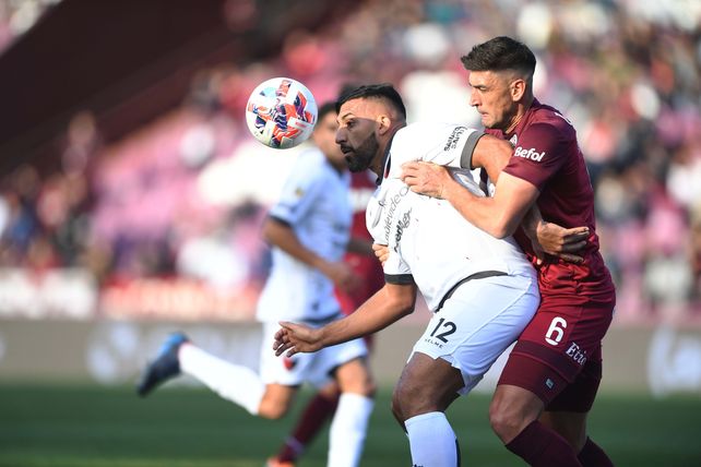 Colón sufrió una dura derrota ante Lanús en La Fortaleza