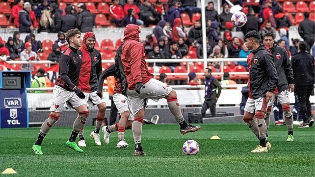 Colón ya piensa en el duelo ante Gimnasia en casa