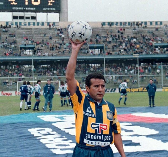 El primero gol del ciclo Russo. Palma le anotó a Huracán en el Apertura 1997.&nbsp;