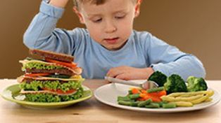 La obsesi&oacute;n por alimentar sano a los ni&ntilde;os puede ocasionar graves trastornos