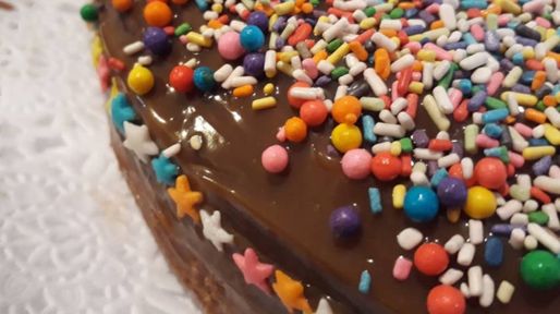 Prohíben la venta de una marca de alimentos reposteros