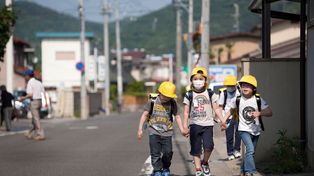 Japón se ve forzado a cerrar cientos de escuelas por falta de alumnos