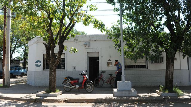 El hombre denunciado quedó demorado en la comisaría de Pérez.