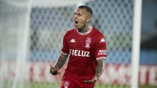 Huracán festejó de visitante en Montevideo.