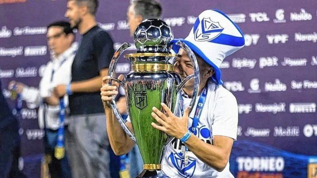 Thiago Fernández cumplió una promesa luego del título con Vélez
