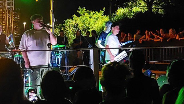 Los Totora en Nativo Beach