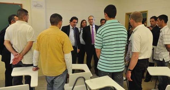 Reducir&aacute;n la condena a los detenidos que logren completar los estudios