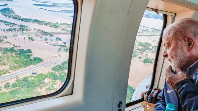 Luiz Inácio Lula da Silva visitó Porto Alegre (Brasil) con su gabinete. Las inundaciones azotan Río Grande do Sul con 83 muertos