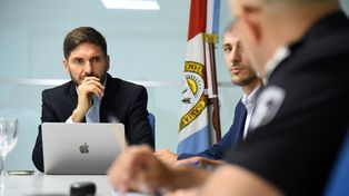 El gobernador de Santa Fe Maximiliano Pullaro no viaja a la reunión de gobernadores que se hará esta tarde en Casa Rosada.&nbsp;