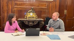 Entendimiento. Julie Kozack estuvo reunida en varias oportunidades con Martín Guzmán.