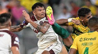 El concordiense Walter Bou fue titular en el debut de Lanús en la Copa Sudamericana.