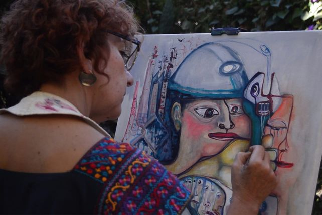 Alicia Laner. La artista plástica aborda en sus obras la cuestión obrera