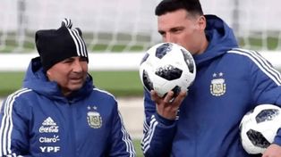 Jorge Sampaoli y Lionel Scaloni cuando trabajaban juntos en la selección.