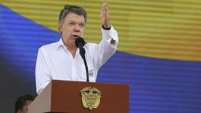 Santos fue reconocido por sus esfuerzos por terminar con la guerra civil en su país.