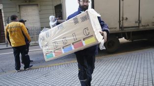 &nbsp;Ayer se distribuyeron las urnas y el restante material electoral a lo largo y ancho de Rosario.