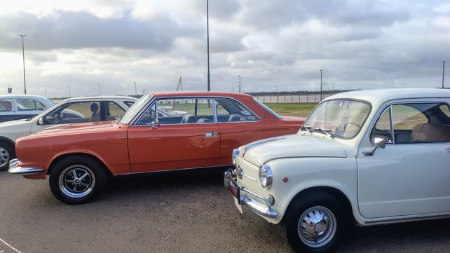Los clubes de autos antiguos apuestan a preservar el patrimonio
