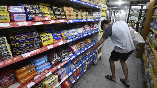 El rubro alimentos y bebidas registró una suba del 3,7%.