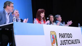 Cristina Kirchner reúne al PJ para fijar una postura ante el DNU de Javier Milei sobre el acuerdo con el FMI.&nbsp;