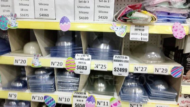 Por la crisis, más familias optan por elaborar sus huevos de Pascua