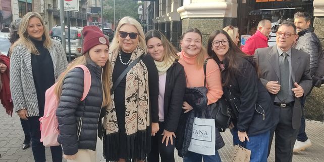 Cada vez que visita Santa Fe, Carrió sacude el tablero político.