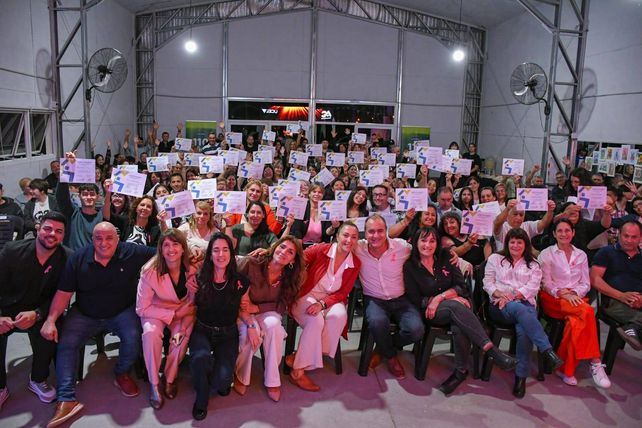 Carlos Pighin y el Plan E: “El desarrollo de una comunidad se construye con trabajo