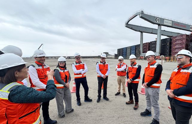Pullaro en Chile: Queremos transformar a Santa Fe en un hub logístico de la minería para expandir nuestro sistema productivo