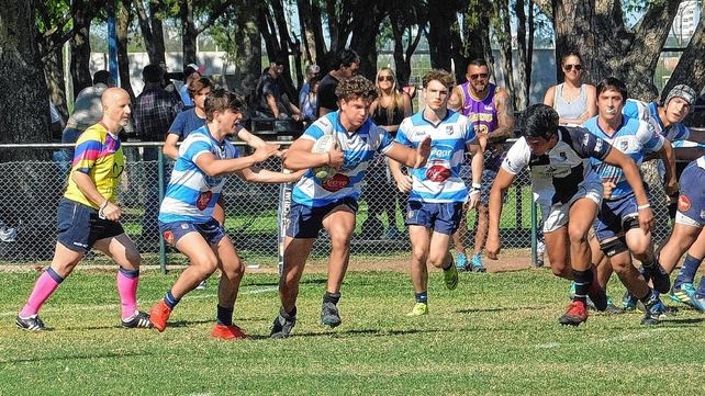 La M19 del CRAI ganó un partido muy duro frente a Estudiantes de Paraná al que venció 10 a 7 en la autopista.