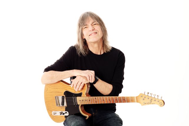 Mike Stern fue parte de Blood