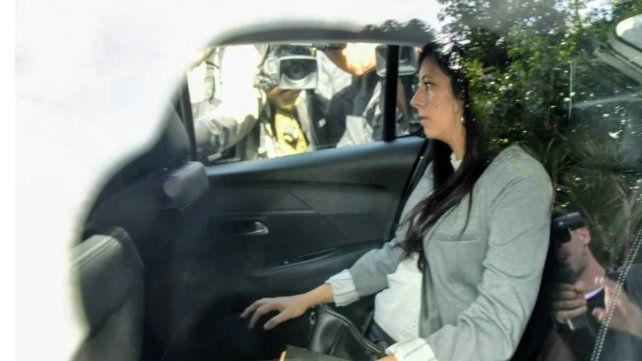 Victoria Cancio en Comodoro Py.
