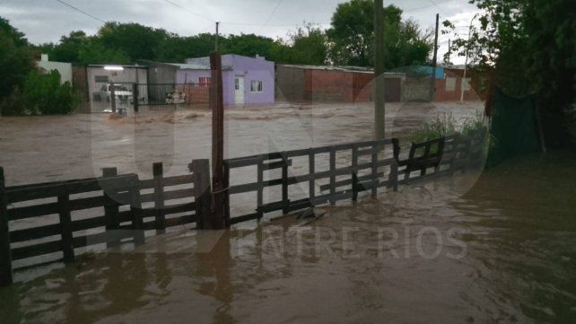 San Benito: calles anegadas y cortes en los accesos durante el diluvio