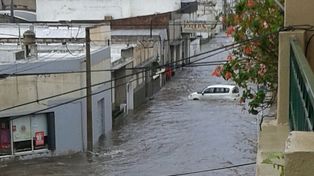 Un fuerte temporal inundó la ciudad cordobesa de Río Cuarto