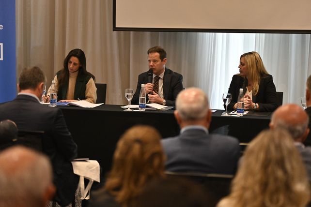 De Miguel participó en Rosario de un encuentro con empresarios y clientes del Bice.