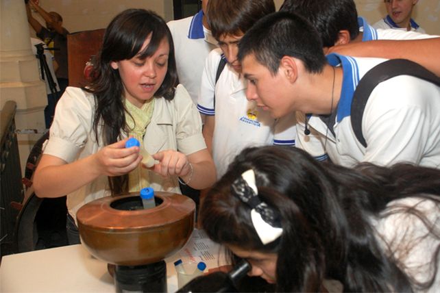 Ciencia retro, el inicio de la investigación local
